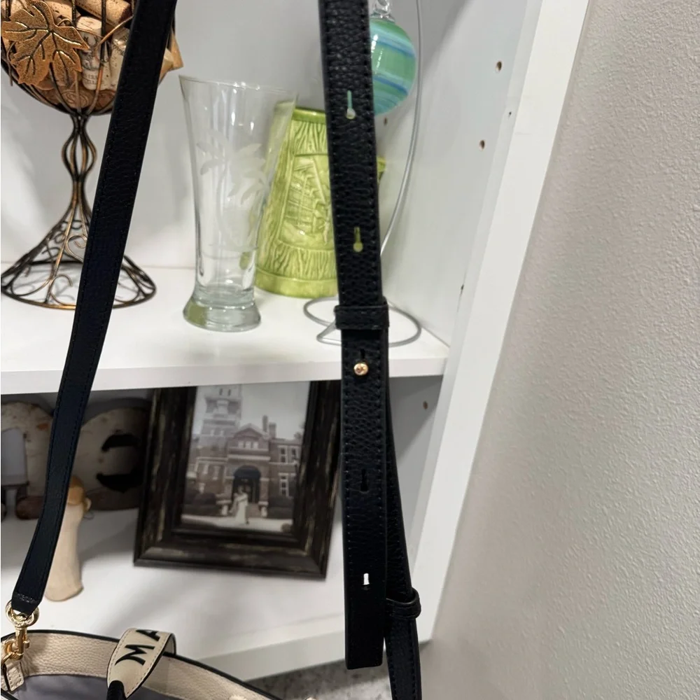 Marc Jacobs Small Leather Tote - Picture 13 of 13